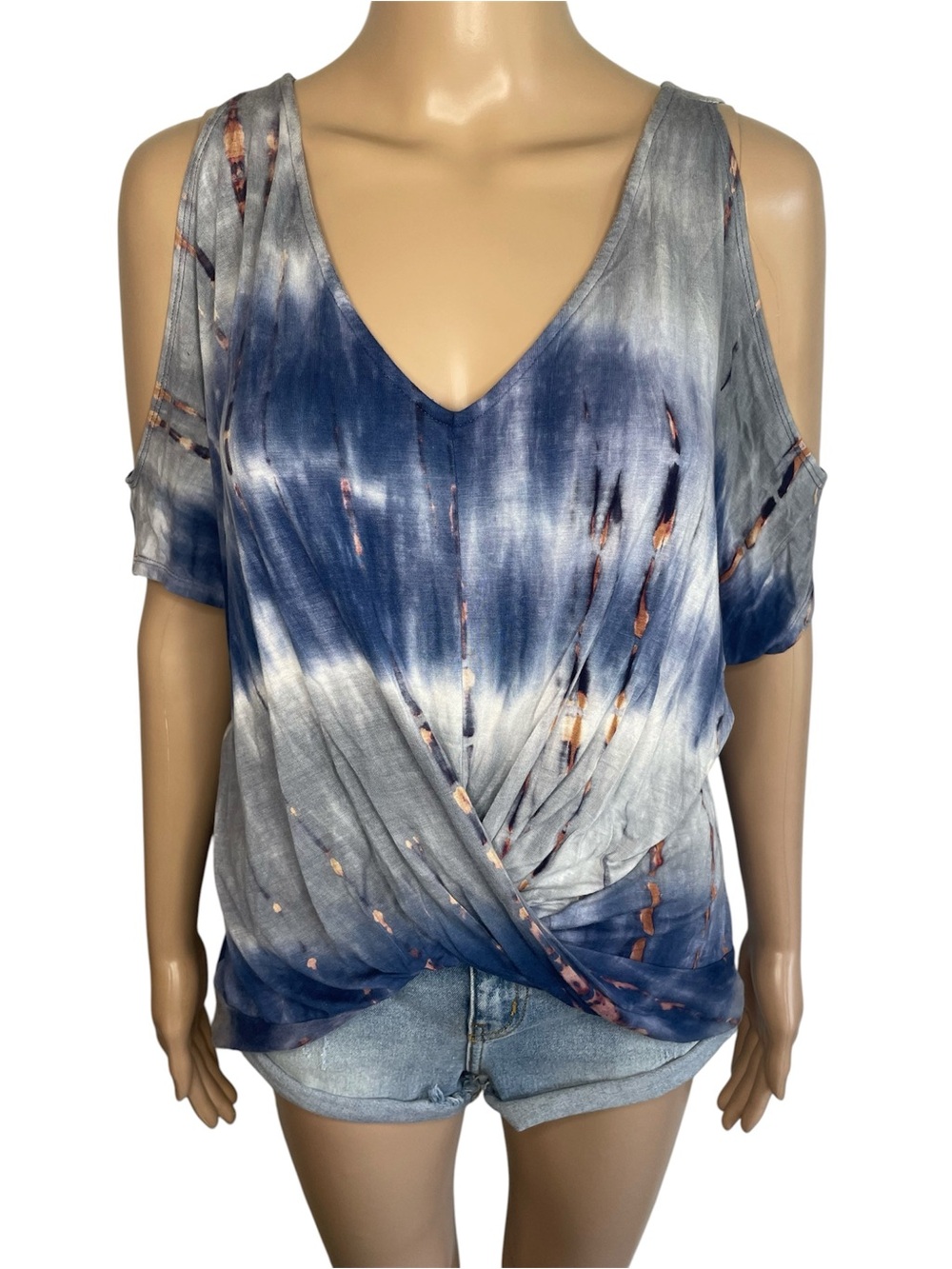 VENUS Cold Shoulder Tie-Dye V-Neck Twist Front Short Sleeve Top